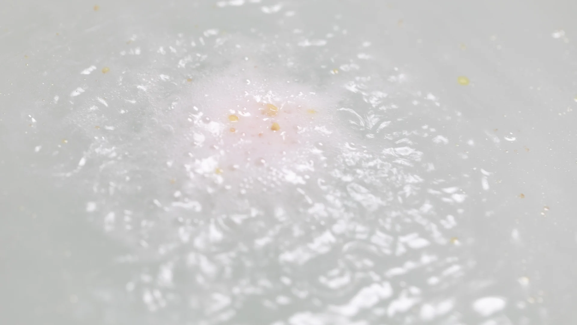 butterball_bath_bomb_hero_image_2021-1_27336ebb