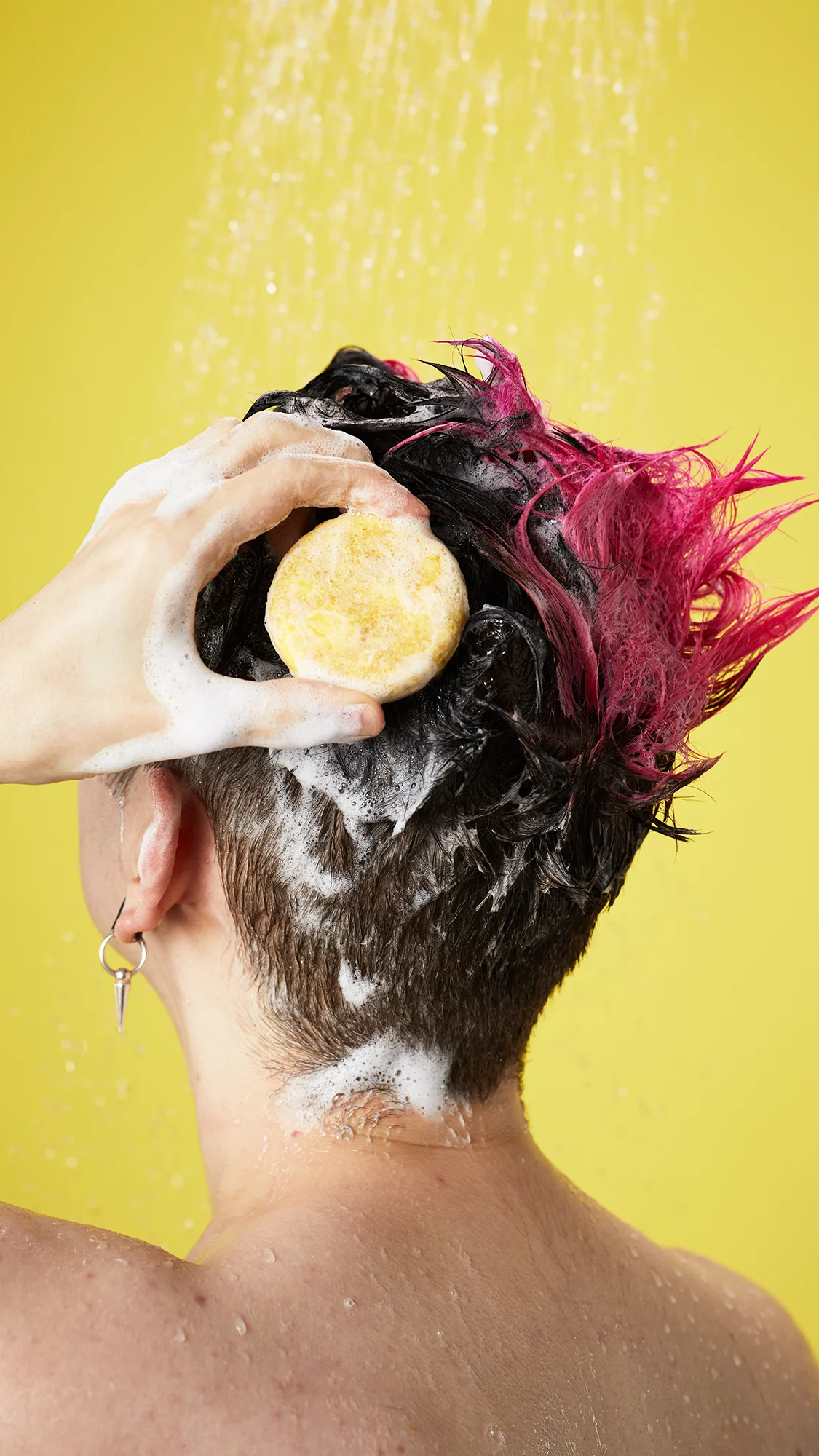godiva_shampoo_bar_hero_2023_6_2f89d32d
